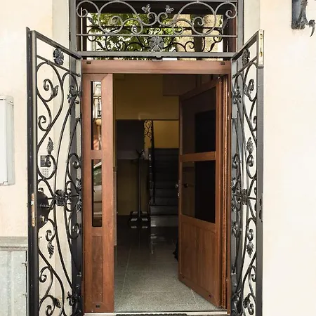 Apartment Na Cichej 5 A2
