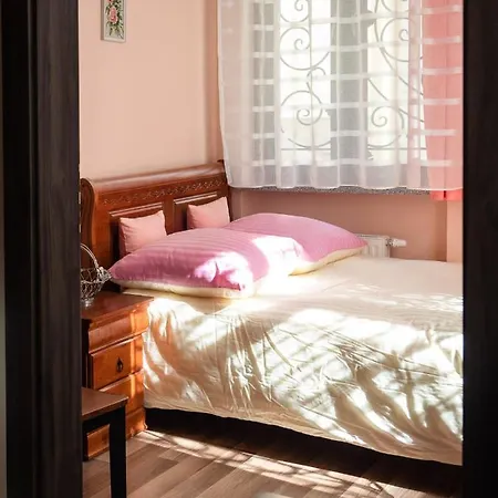 Apartment Na Cichej 5 A2 *