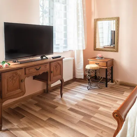 شقة Na Cichej 5 A2